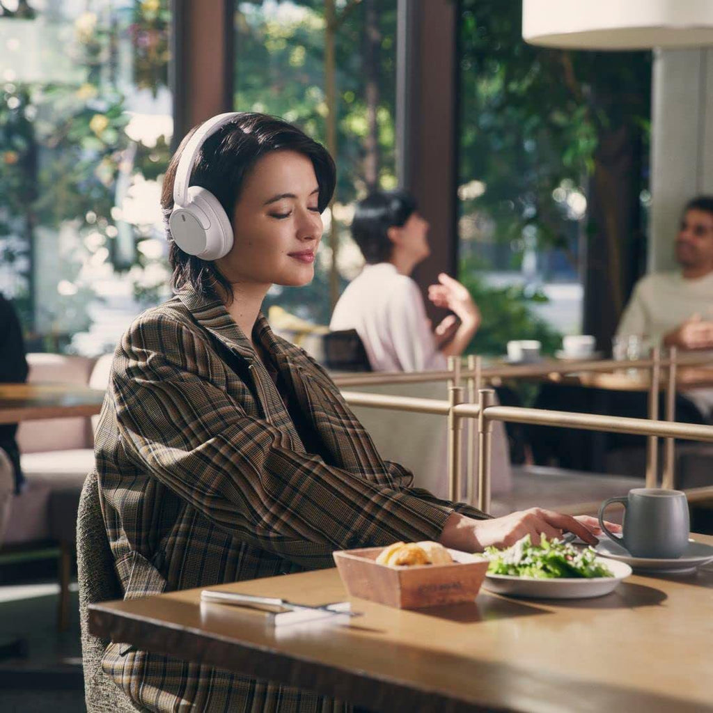 Sony WH-CH720NW Noise Canceling Wireless Bluetooth Headphones - Built-in Microphone - up to 35 Hours Battery Life and Quick Charge - Matte White