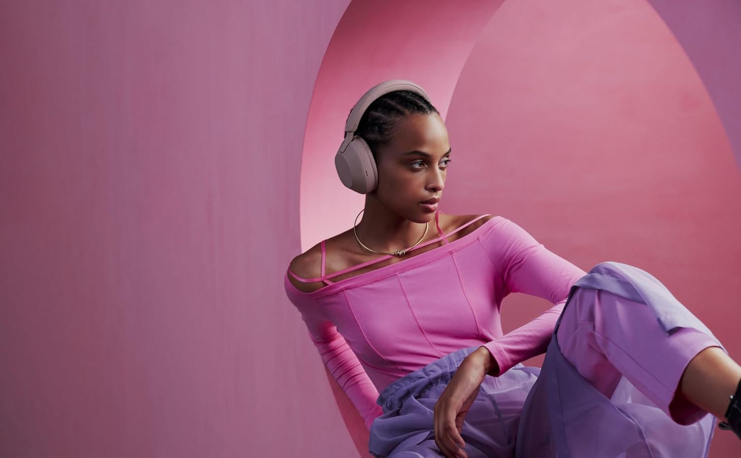 Sony WH-1000XM5 Noise Canceling Wireless Headphones - 30hr Battery Life - Over-Ear Style - Optimized for Alexa and Google Assistant - Built-in mic for Calls - Smoky Pink