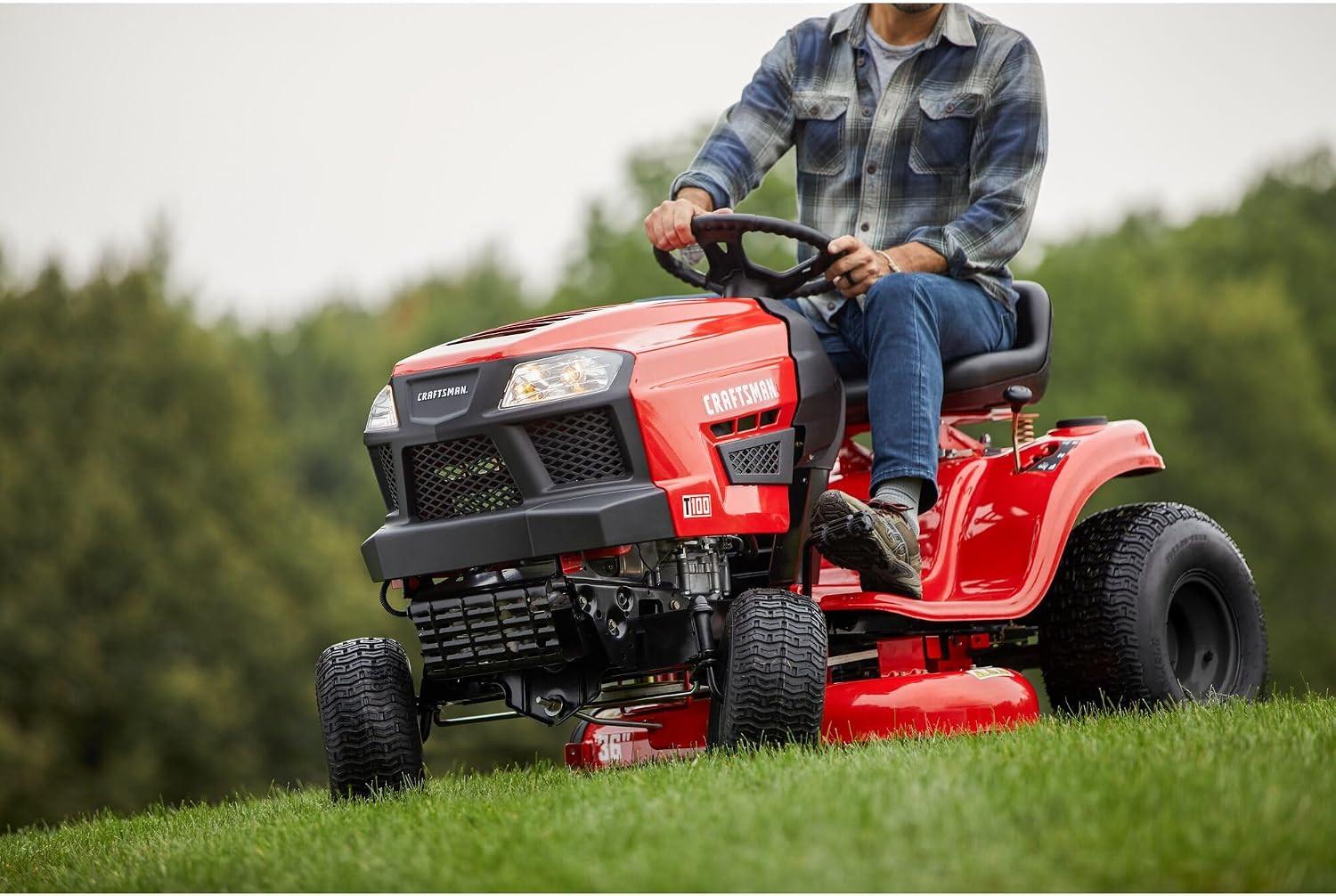 CRAFTSMAN 36' Gas Riding Lawn Mower with 11.5 HP* Briggs and Stratton Single-Cylinder Engine, Gas Lawn Tractor with 7-Speed Transmission, Red/Black (13AC77XYA93)