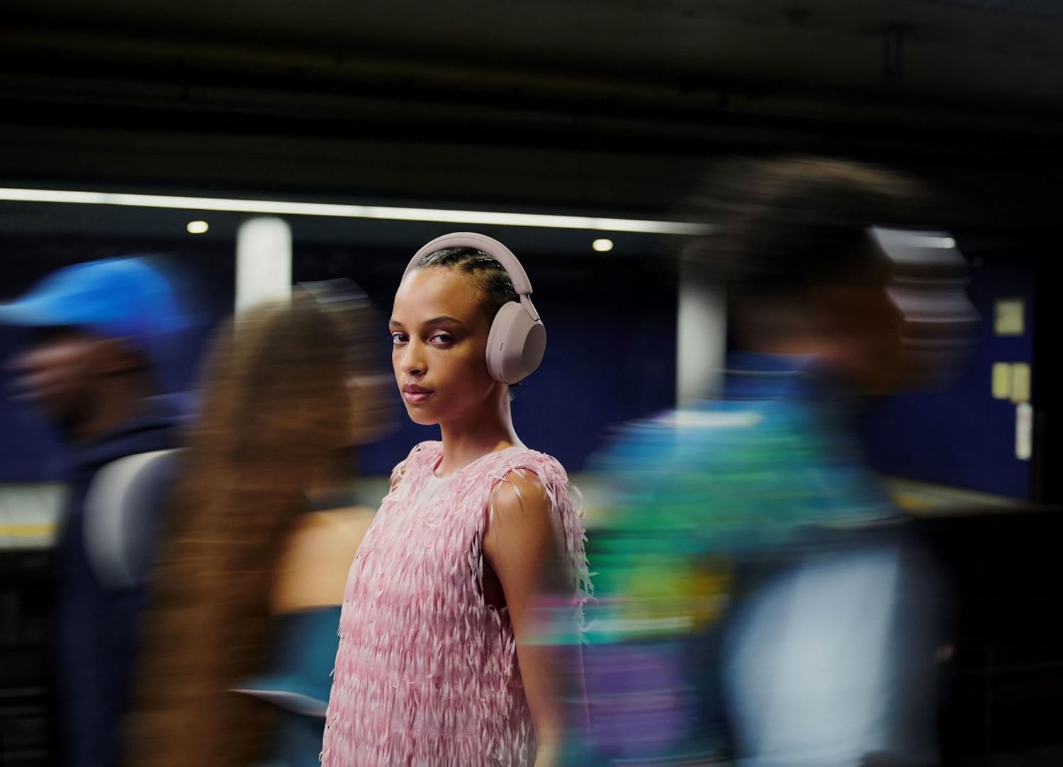 Sony WH-1000XM5 Noise Canceling Wireless Headphones - 30hr Battery Life - Over-Ear Style - Optimized for Alexa and Google Assistant - Built-in mic for Calls - Smoky Pink