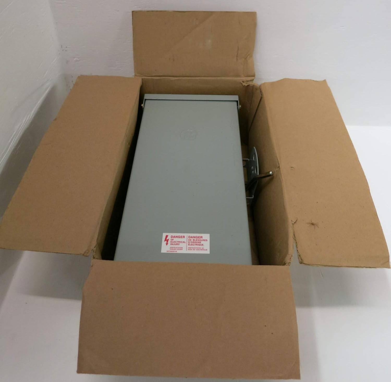 GE Energy Industrial Solutions TC10323R GE Outdoor Double Pole Double Throw Safety Switch, 100-Amp