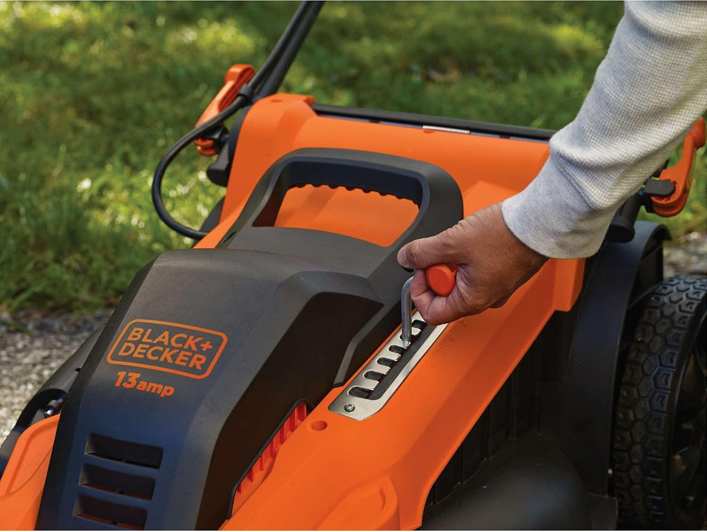 BLACK+DECKER 20-Inch Corded Electric Lawn Mower, Ultra Light Push Mower, 13-Amp High Output Motor, 3 in 1 Cutting Versatility, Tool Free Height Adjustment, 7-setting Cutting Height (MM2000)