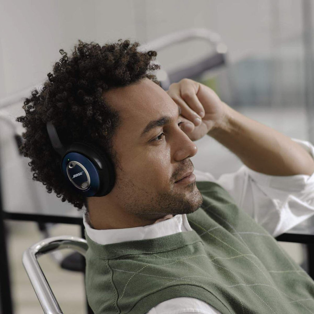 Bose® QuietComfort® 15 Acoustic Noise Cancelling® Headphones -Limited Edition Blue (Renewed)