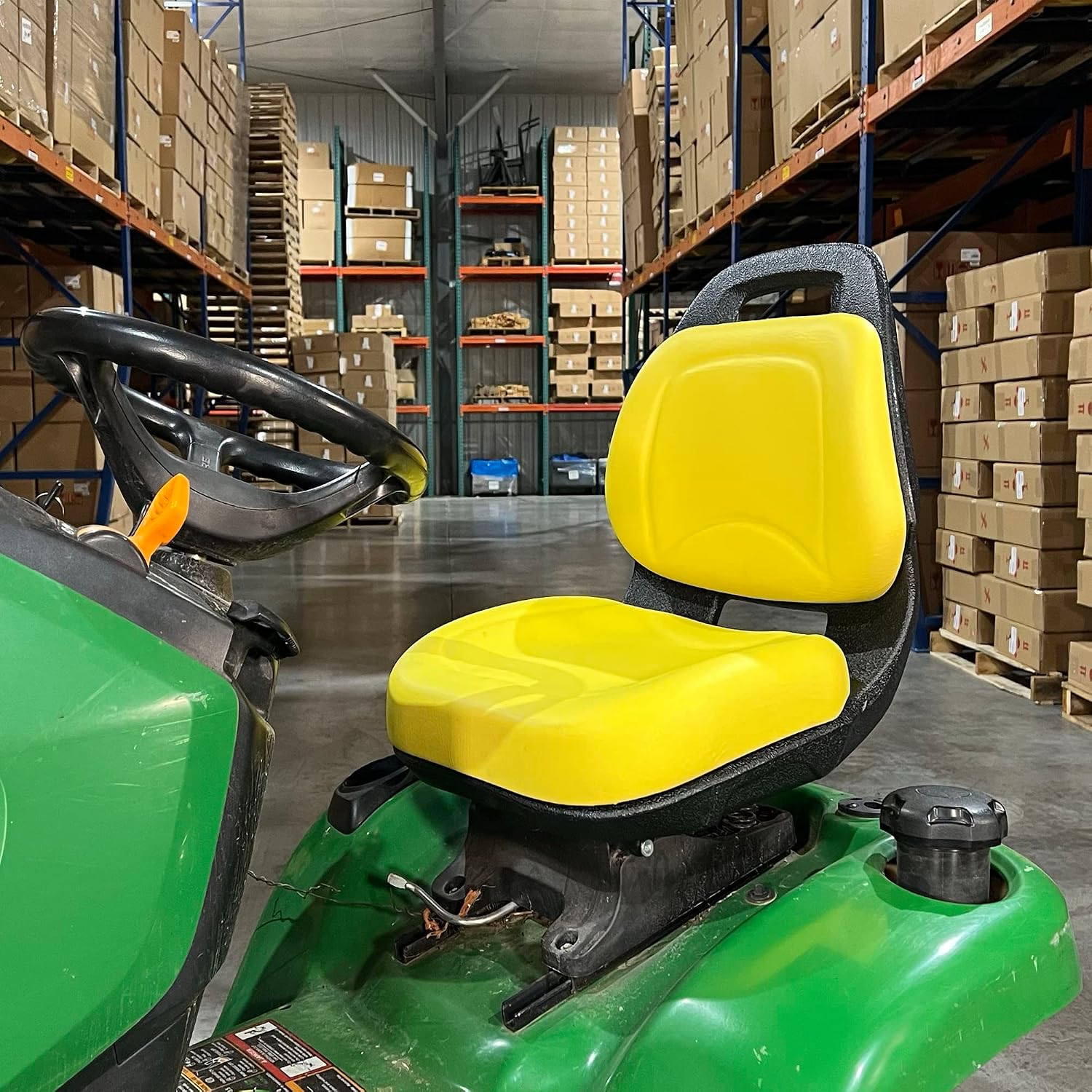E-AM136400 DirectFit™ Seat for John Deere Mower X500, X520, X534, X540