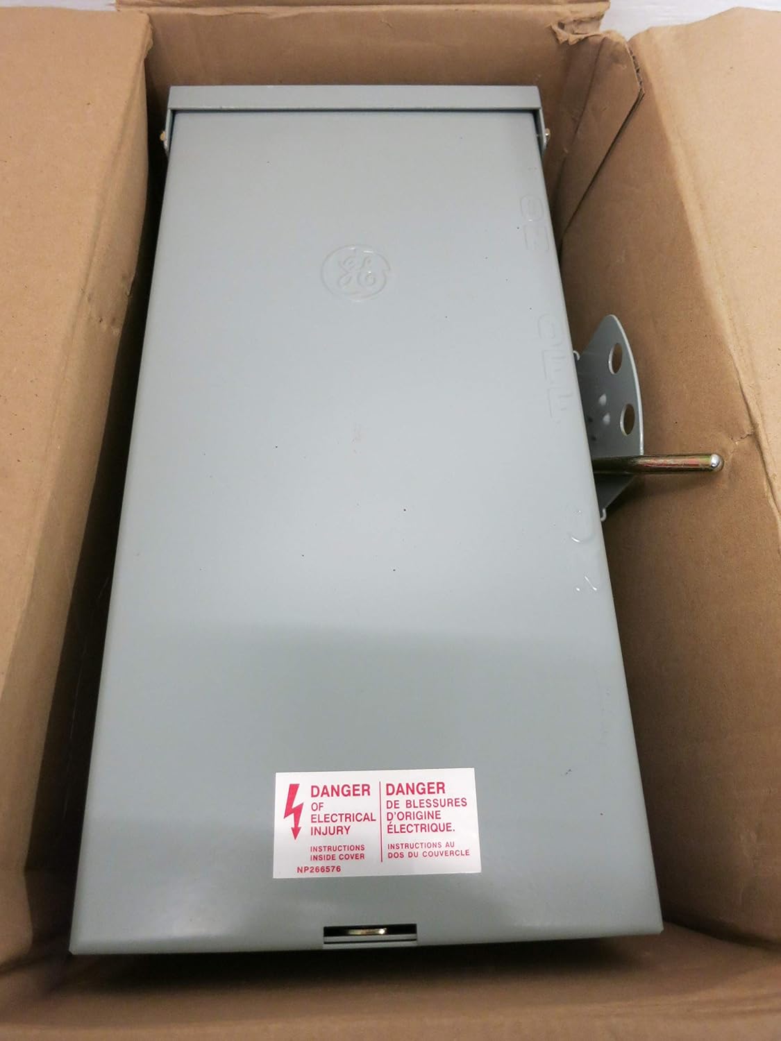 GE Energy Industrial Solutions TC10323R GE Outdoor Double Pole Double Throw Safety Switch, 100-Amp