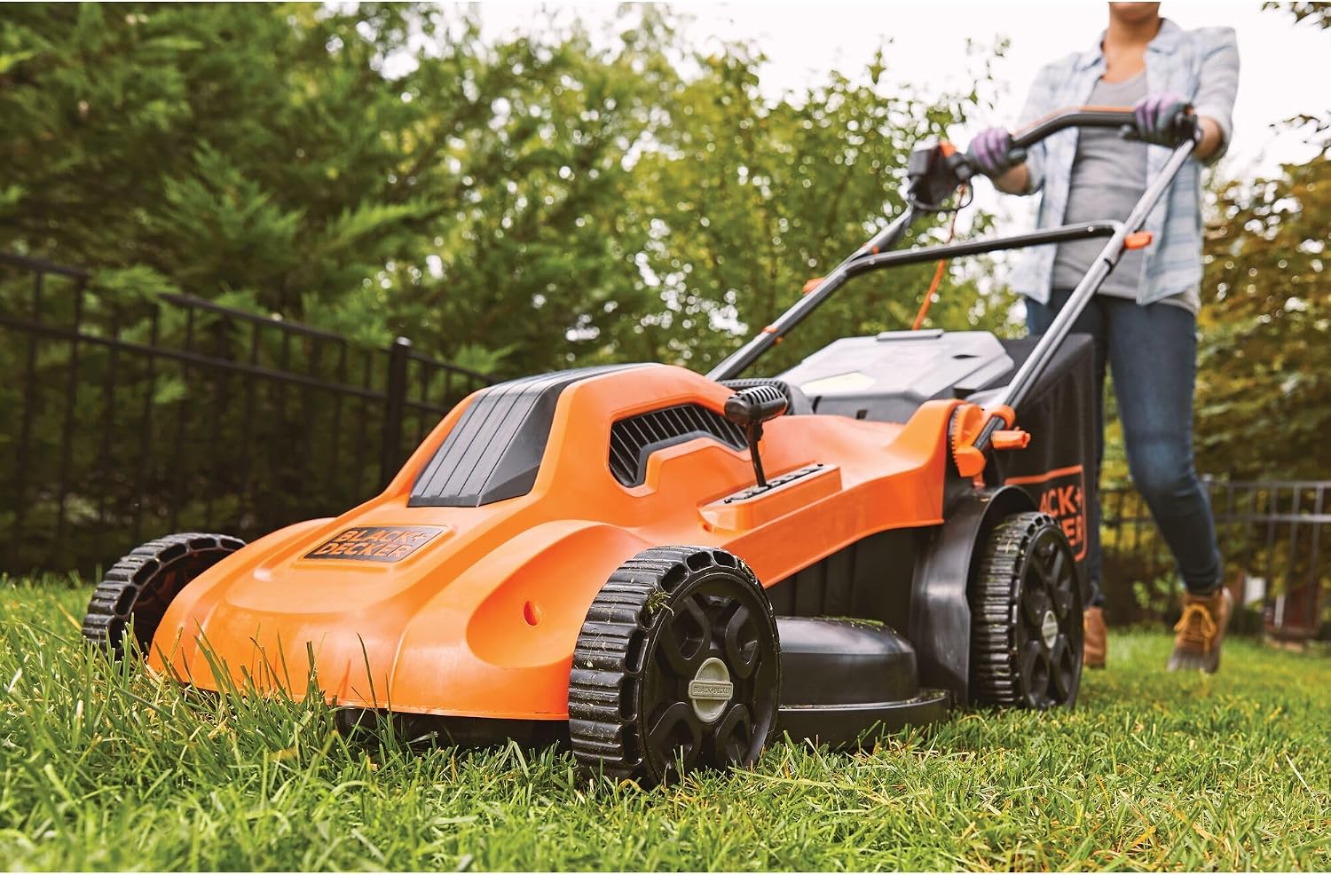 BLACK+DECKER Electric Push Lawn Mower, Corded, 13 Amp, 20-Inch Cutting Deck, 6 Setting Height Adjustment, Compact Storage, Collection Bag (BEMW213)