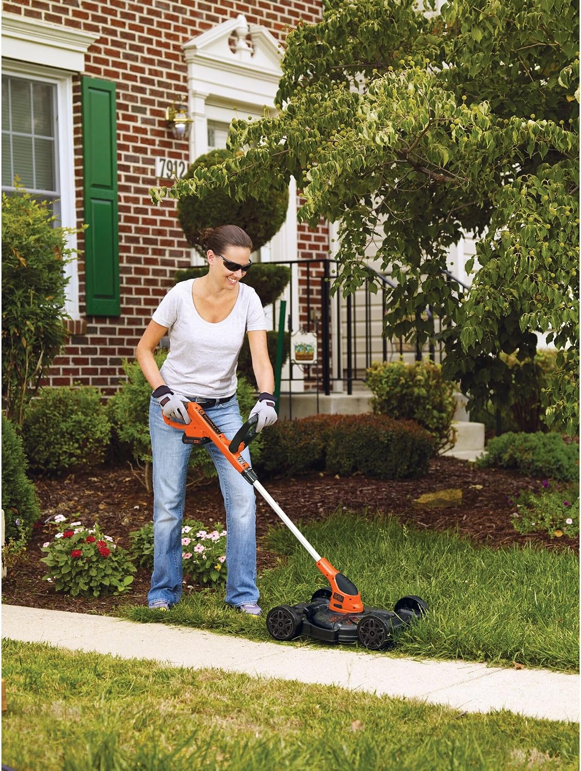 BLACK+DECKER Weed Eater, Lawn Edger and Cordless Lawn Mower 3 in 1 Combo, Includes (2) Batteries, Charger, 12 Inch Battery Powered String Trimmer and Lawnmower, Adjustable Length and Height (MTC220)