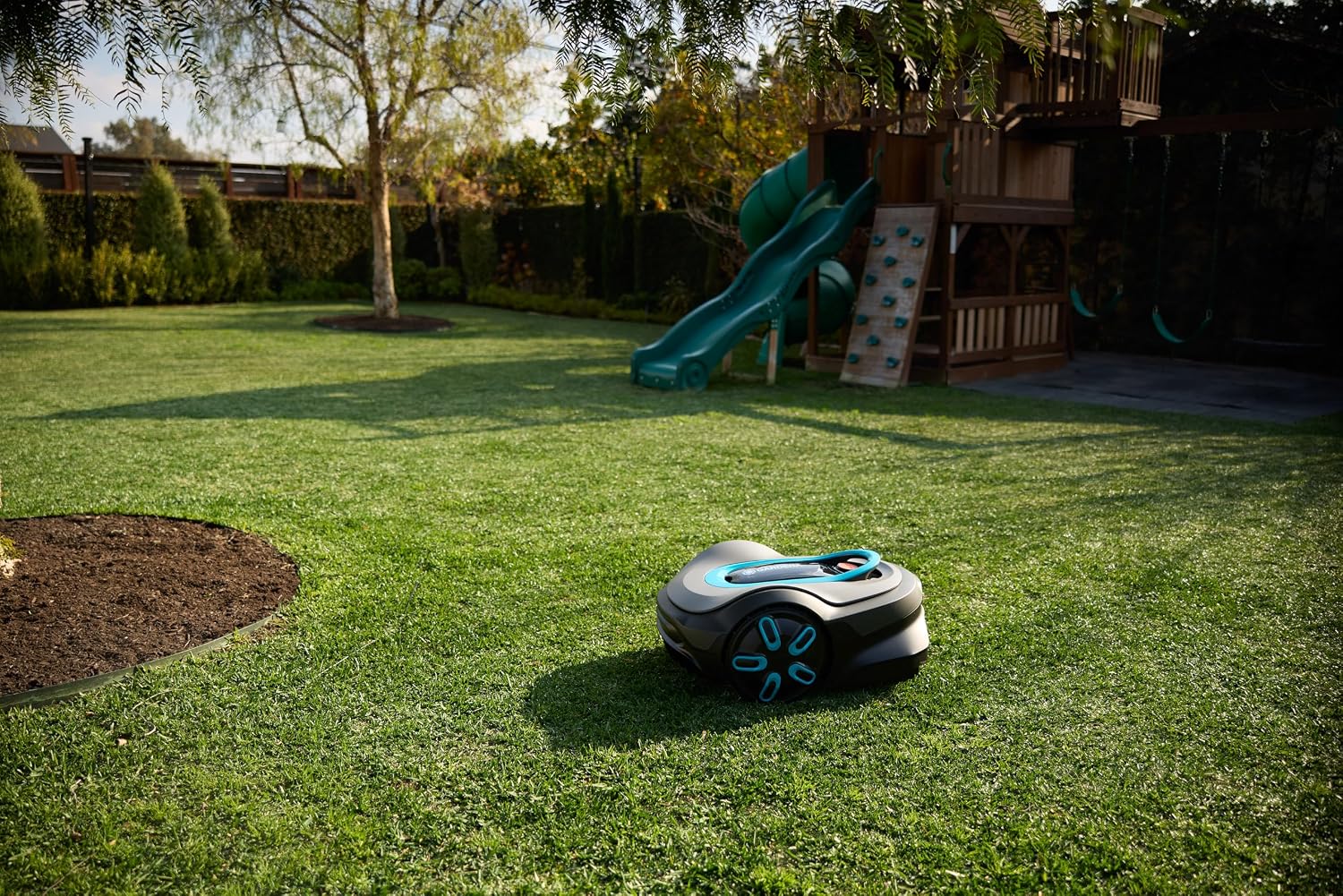 GARDENA 15301, All New - 2025 SILENO Flex - Engineered in Germany for The Most challenging lawns. Height 1' - 4' cuts Through All Grass Types with Ease.